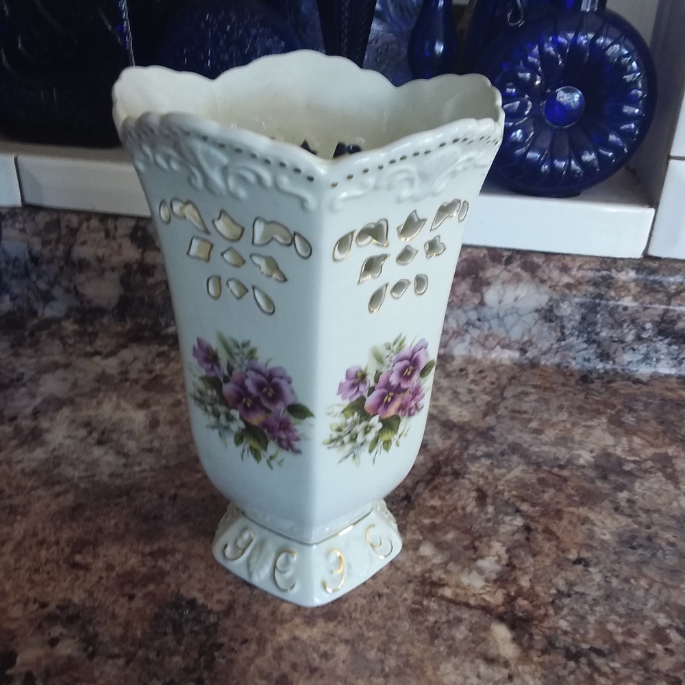 Formalities Vase Violets